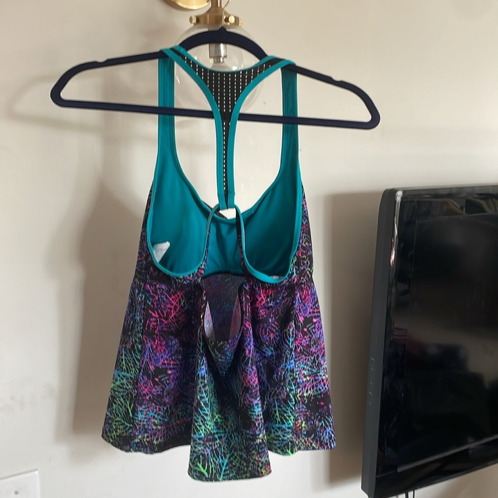 Nike Neon Leaf Racerback Top - Picture 4 of 7